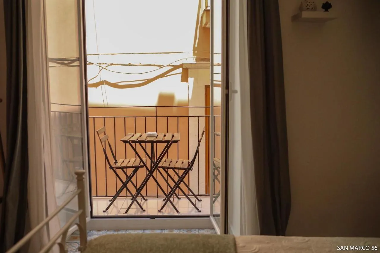 Appartement San Marco 56 à Bari 0*,